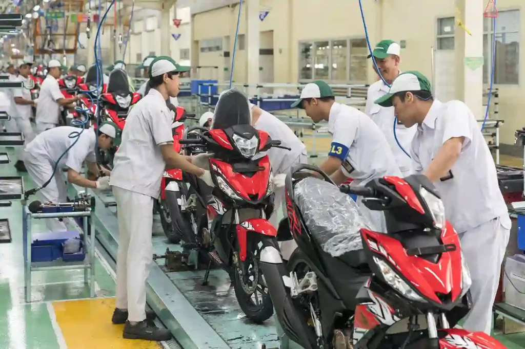 Berkas Lamaran Kerja di Astra untuk Laki Laki