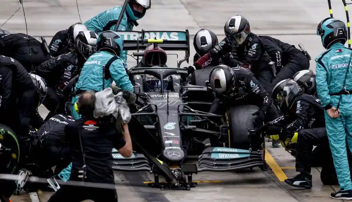 Daftar Gaji Tukang Ganti Ban di Formula F1