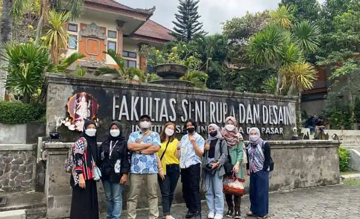 Institut Seni Indonesia Denpasar
