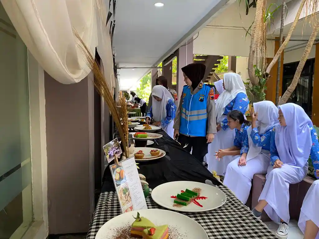 SMK 6 Semarangg