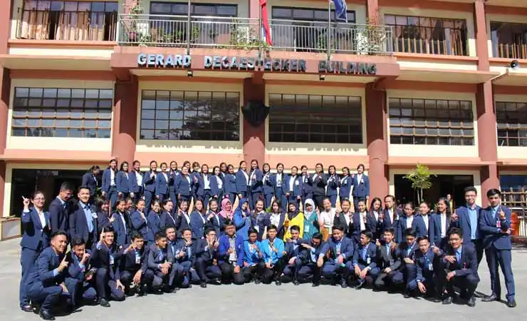 Saint Louis University Universitas Terbaik di Filipina