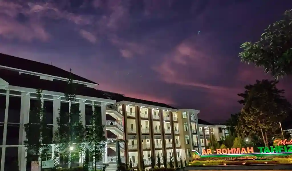 Sekilas Pondok Pesantren Ar Rohmah Malang